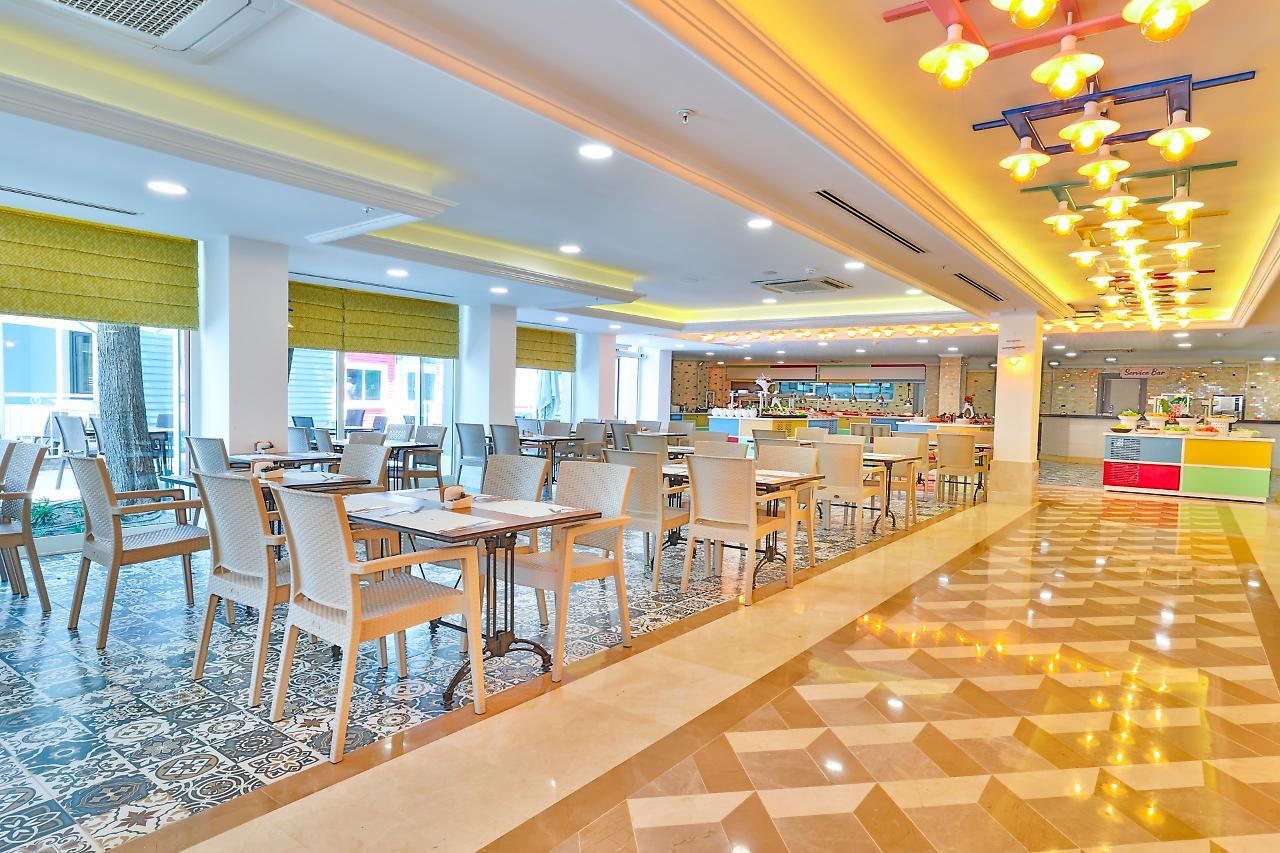 Crystal Club World Of Colours Hotel Богазкент Екстериор снимка